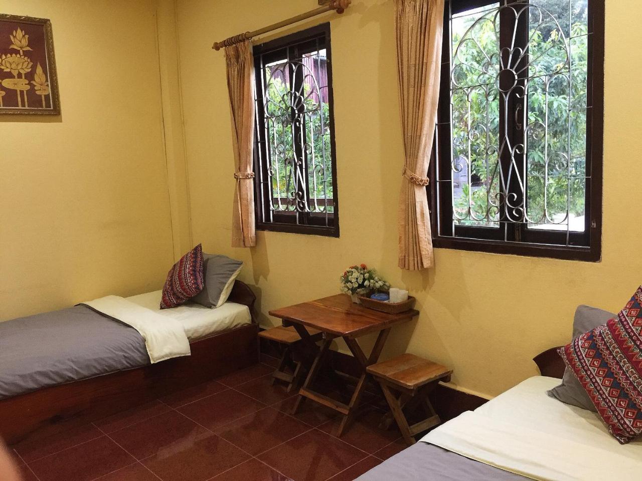 לואנג פרבאנג Mao Phasok Riverside Guesthouse מראה חיצוני תמונה