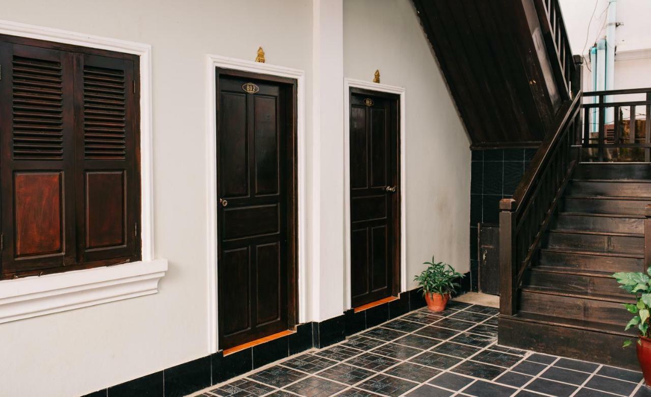 לואנג פרבאנג Mao Phasok Riverside Guesthouse מראה חיצוני תמונה