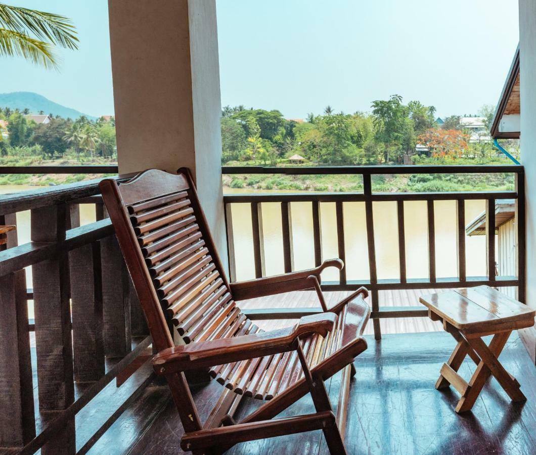 לואנג פרבאנג Mao Phasok Riverside Guesthouse מראה חיצוני תמונה