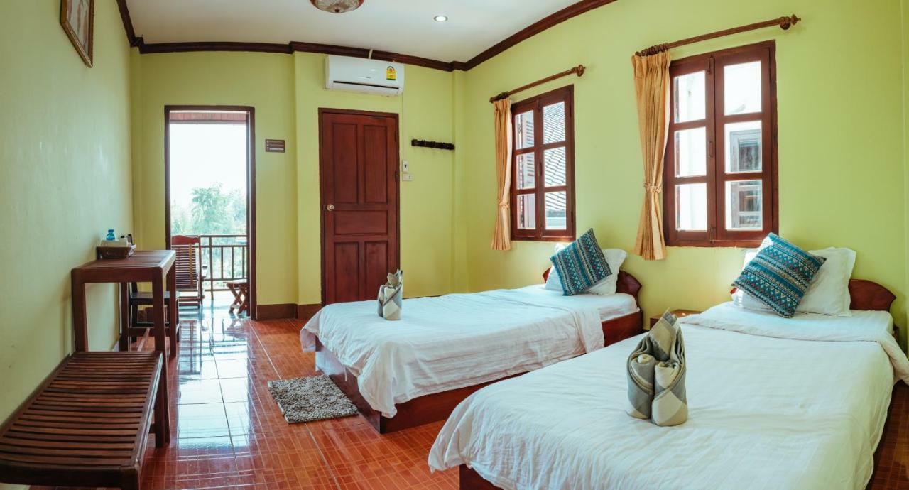לואנג פרבאנג Mao Phasok Riverside Guesthouse מראה חיצוני תמונה