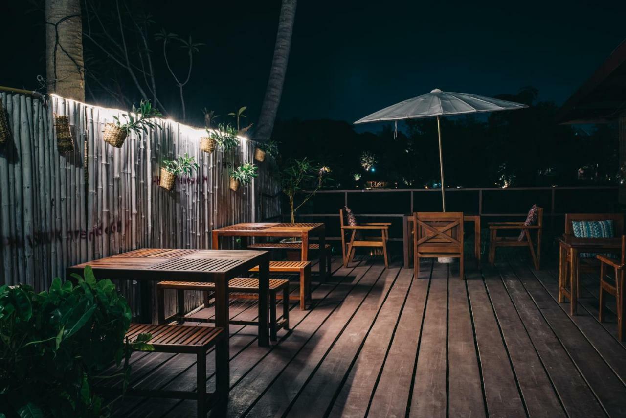 לואנג פרבאנג Mao Phasok Riverside Guesthouse מראה חיצוני תמונה